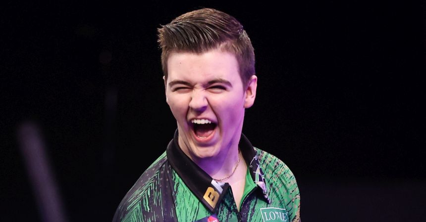 Development tour bradly roes gewinnt viertelfinale fuer barkhausen 2025 02