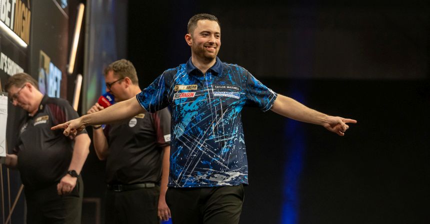 Premier league humphries feiert zweiten tagessieg in exeter 2025 02