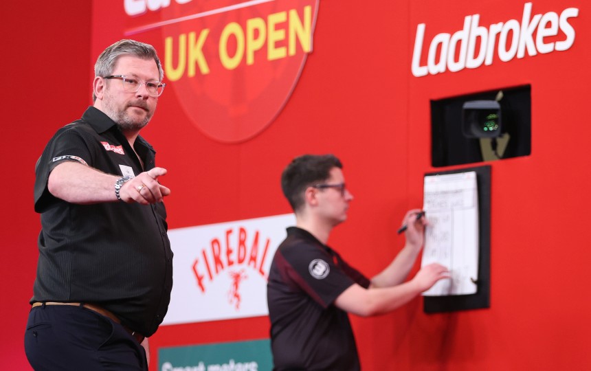 Uk open littler marschiert wade besiegt humphries 2025 03