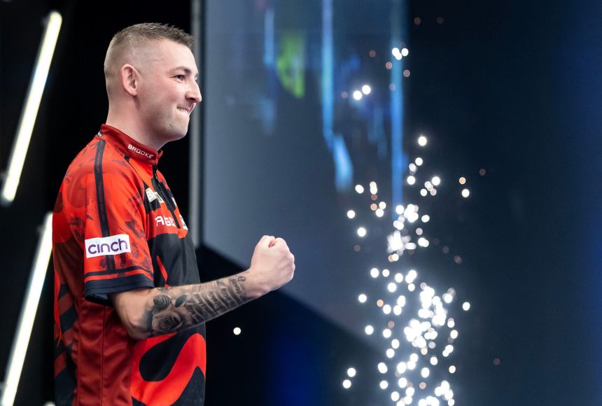 Premier league aspinalls erster triumph price mit 9 darter 2025 04