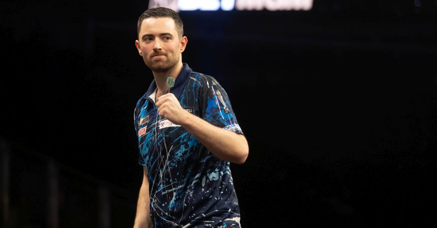 Humphries gewinnt die premier league 2025 2025 05