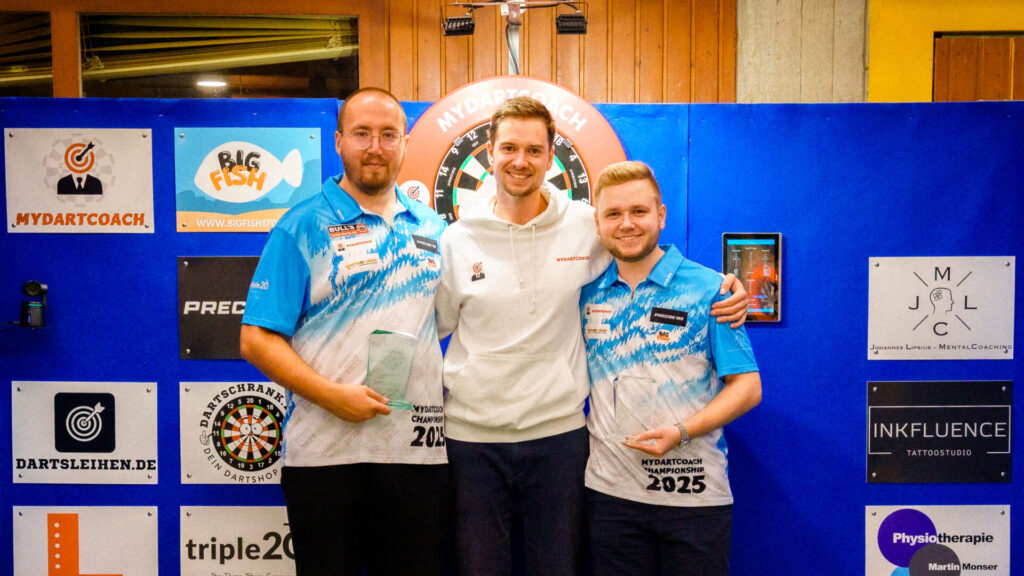 Siegerfoto mit Maximilian Czerwinski, Veranstalter Micha Wattenberg und Finn Chudziak