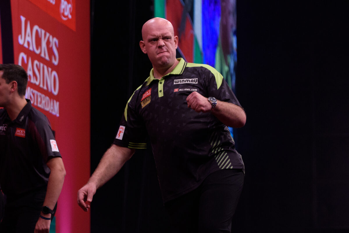 Michael van Gerwen gewinnt gegen Luke Littler