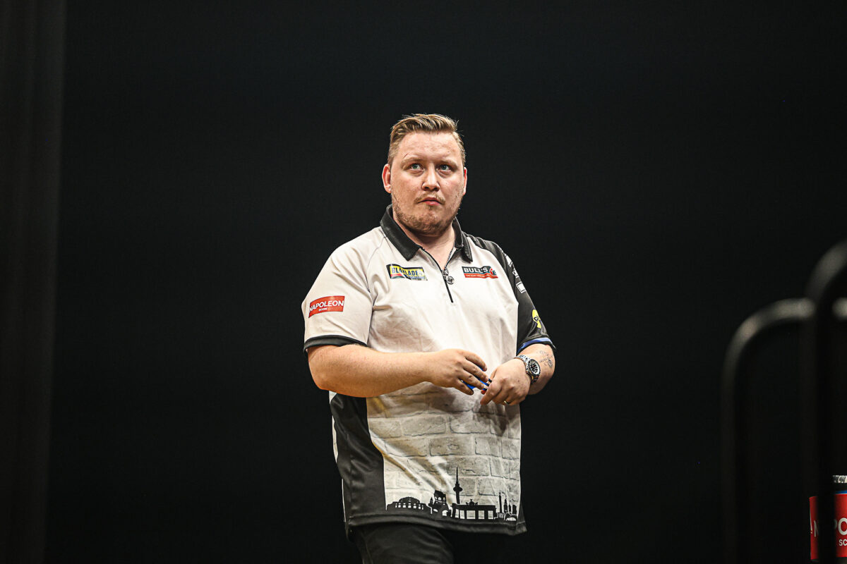 Martin Schindler allein auf der Bühne