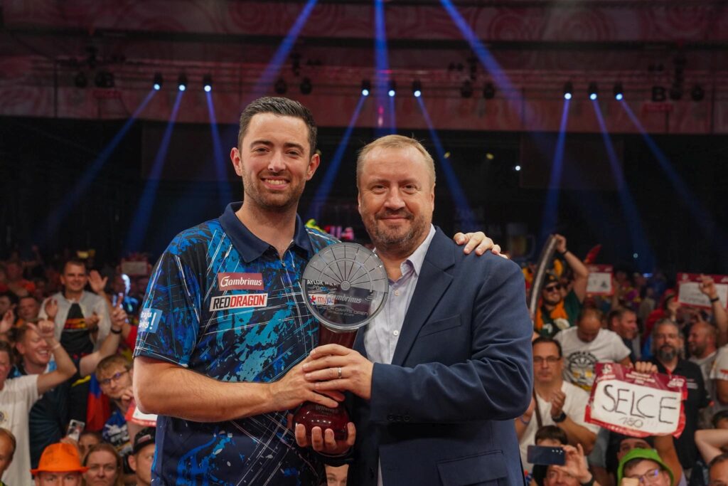 Luke Humphries gewinnt die Czech Darts Open 2025