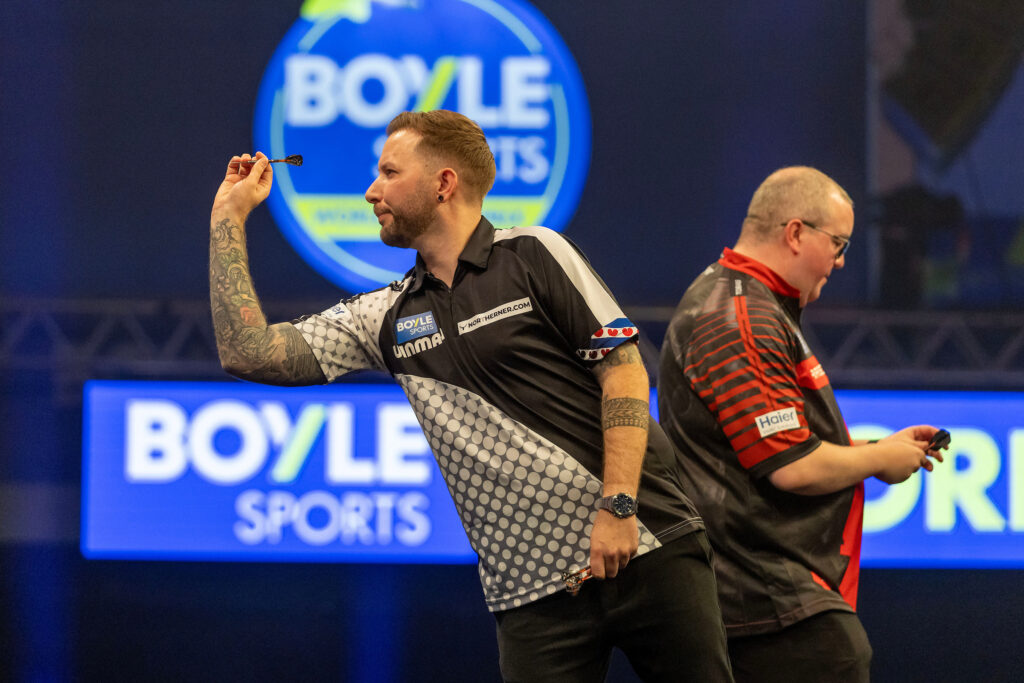 Stephen Bunting verliert mit Rückenschmerzen gegen Danny Noppert