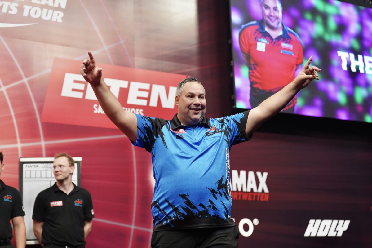 Jermaine Wattimena gewinnt Players Championship 31