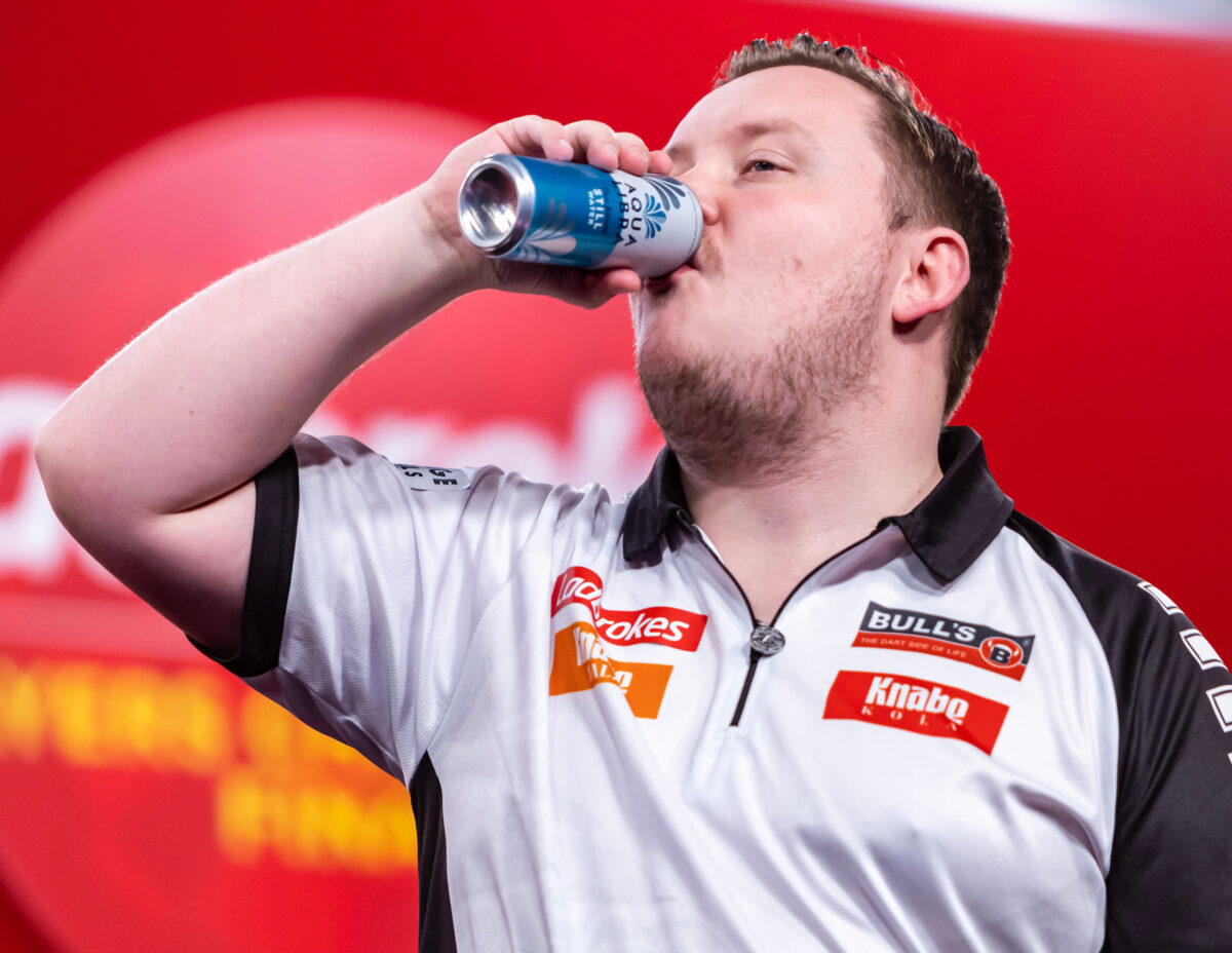 Martin Schindler besiegte zum Auftakt der Players Championship Finals Michael Smith
