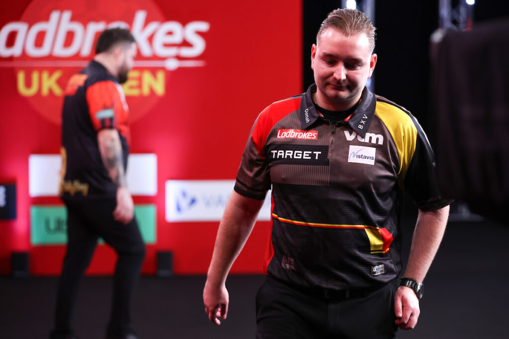 Dimitri van den Bergh verliert bei den UK Open 2025 gegen Michael Smith