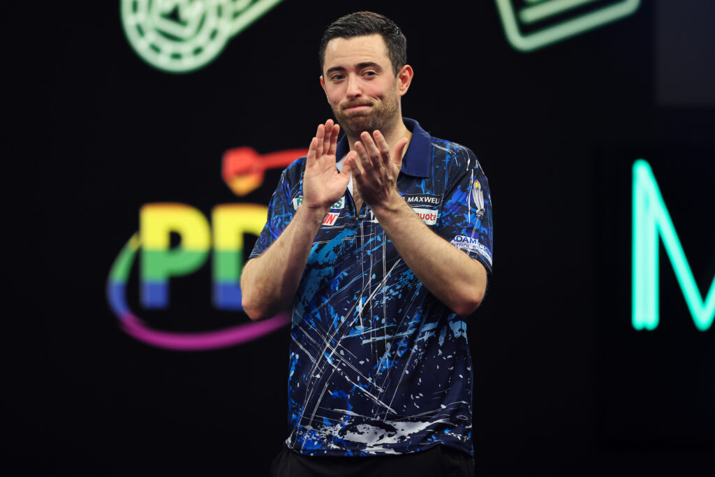 Ein angeschlagener Luke Humphries war dennoch zu einem 108er-Average in der Lage