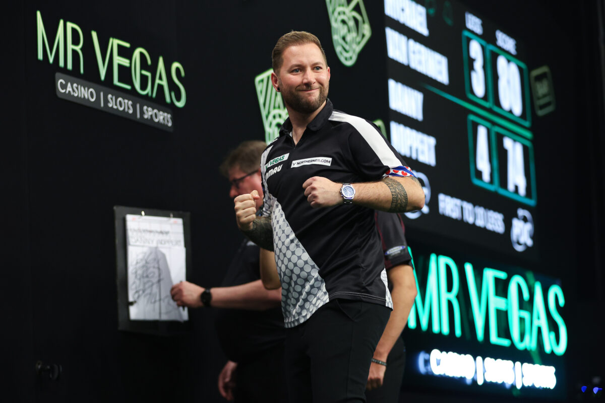 Danny Noppert schlägt Michael van Gerwen beim Grand Slam of Darts 2025
