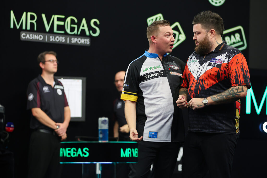 Michael Smith gewinnt den dramatischen Decider gegen Chris Dobey