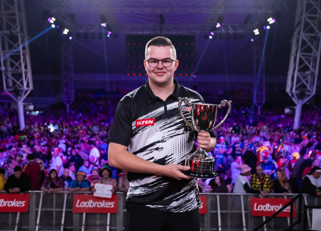 Gian van Veen verteidigt seinen Titel der World Youth Championship