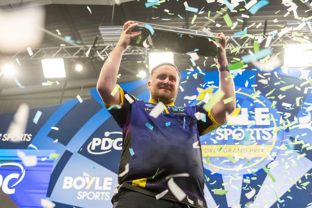 PDC Majorrace Luke Littler führt aktuelle die PDC Order of Merit an