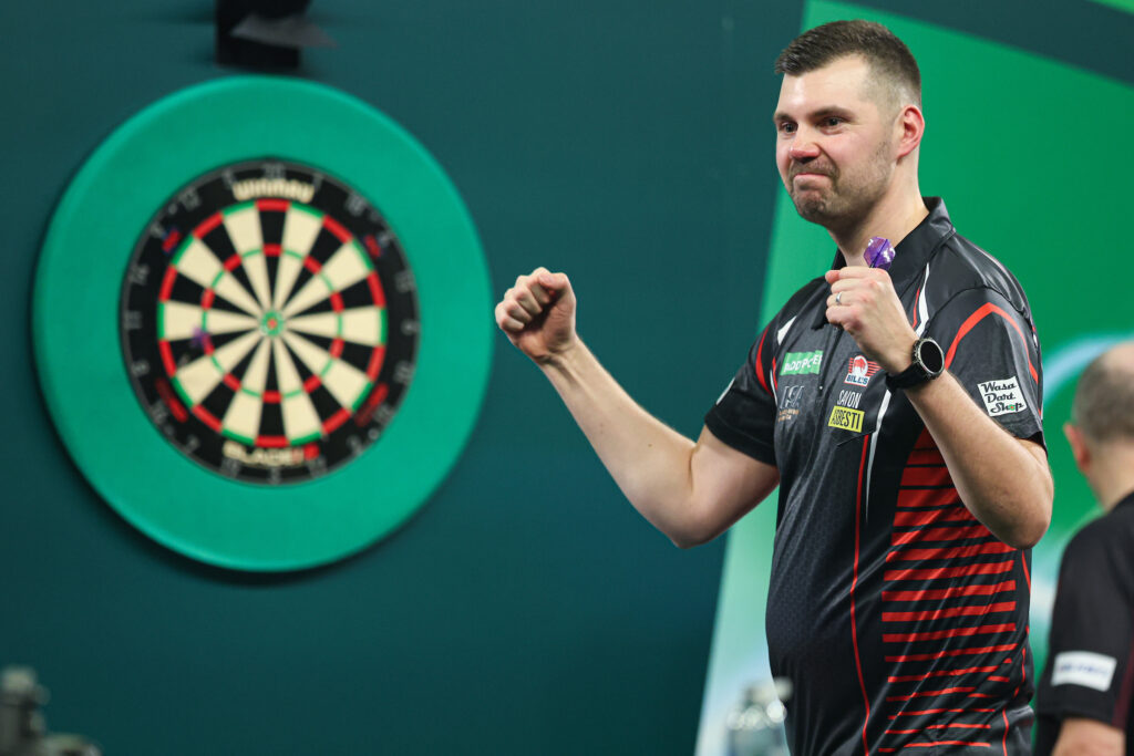 Teemu Harju Teemu Harju bei seinem Debüt bei der PDC-WM 2026