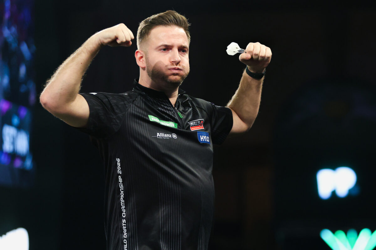 Arno Merk besiegt einen schwachen Peter Wright mit 3:0 in den S&auml;tzen