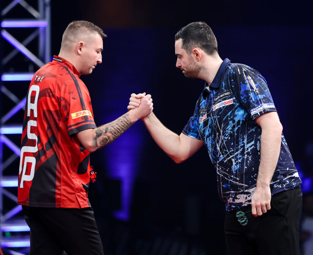 Anerkennung zwischen Nathan Aspinall und Luke Humphries