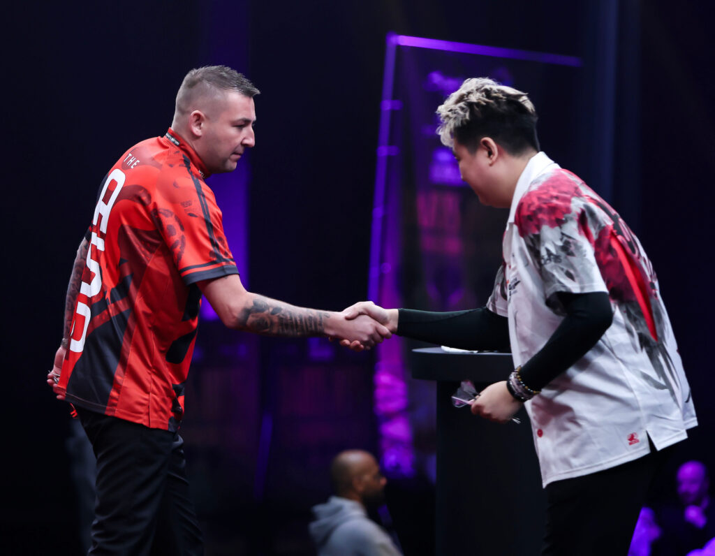 Man Lok Leung hielt auch gegen Nathan Aspinall gut mit