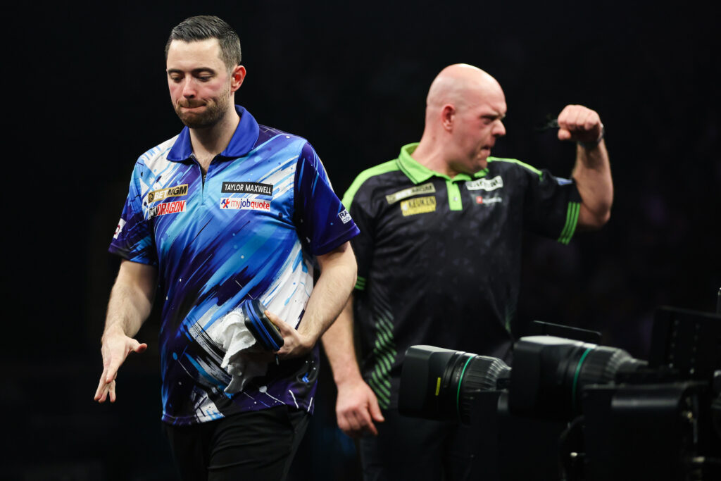 Luke Humphries musste sich Michael van Gerwen mit 2:6 im Halbfinale geschlagen geben