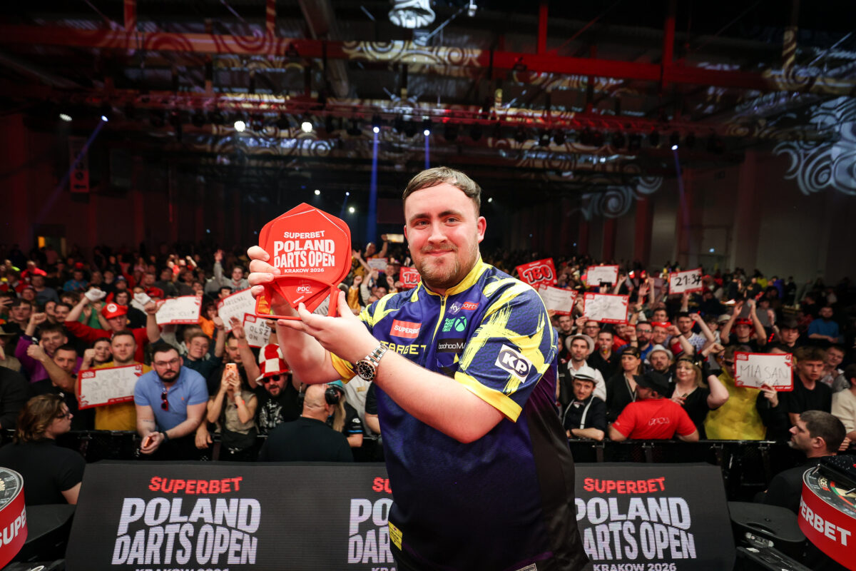 Luke Littler gewinnt die Premiere in Krakau