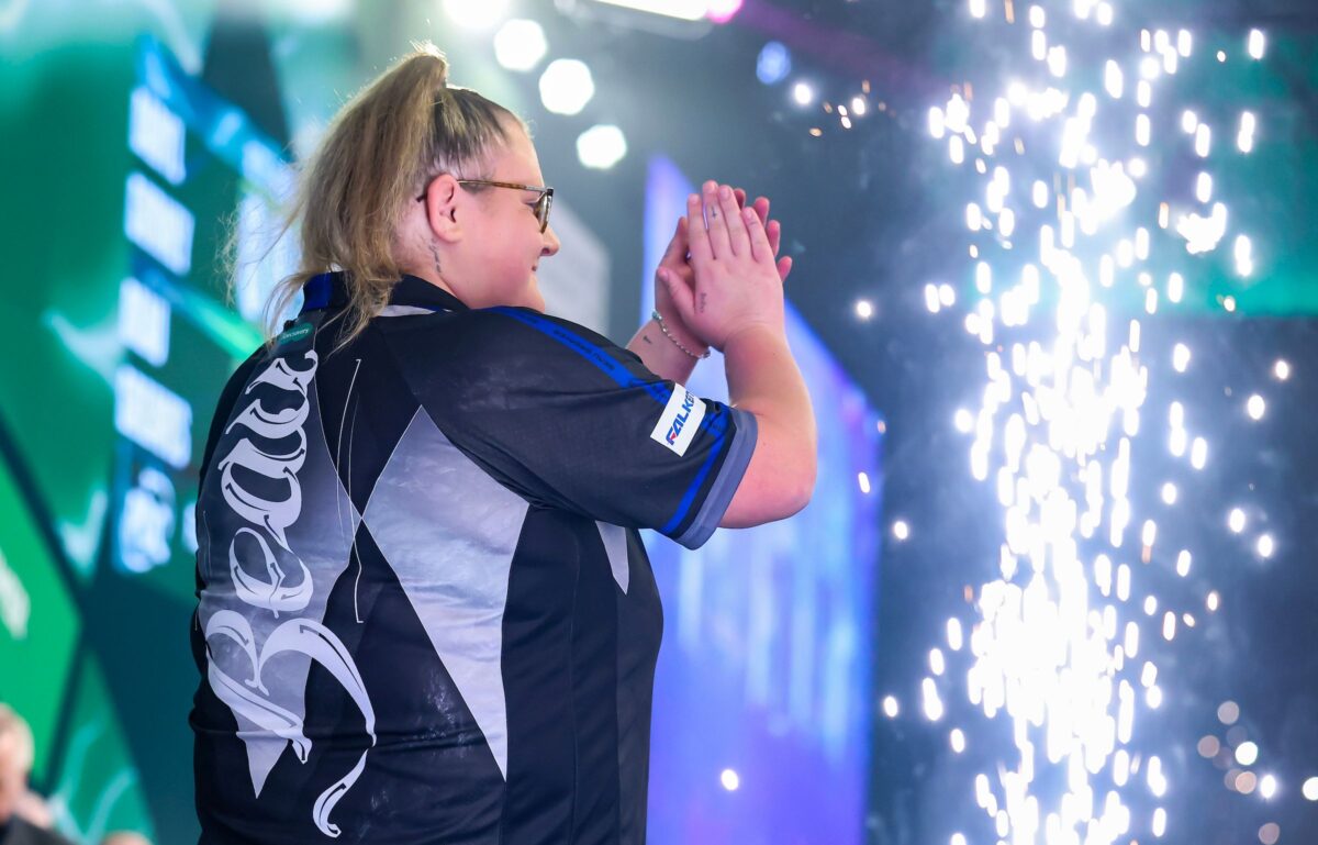 Beau Greaves gewinnt erneut doppelt auf der Women's Series