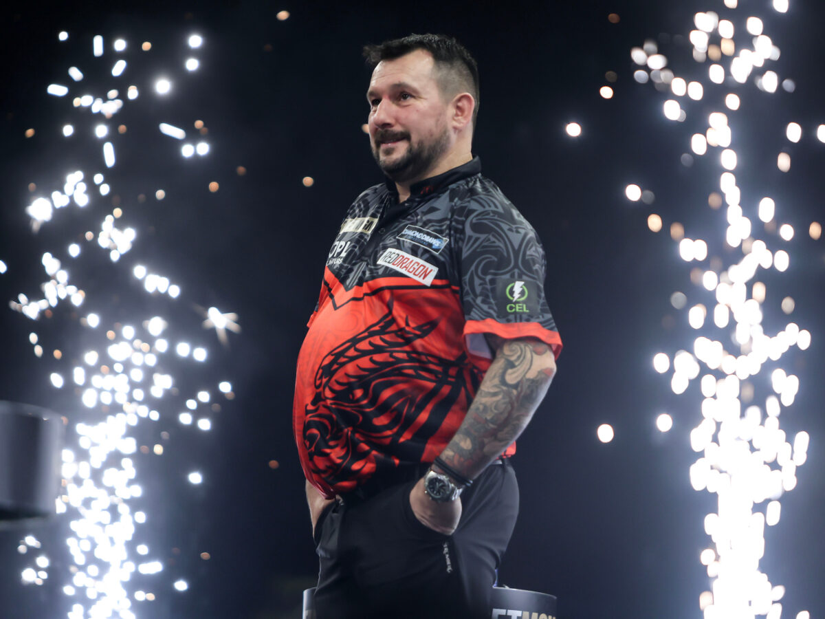 Jonny Clayton dominiert die Premier League Darts 2026