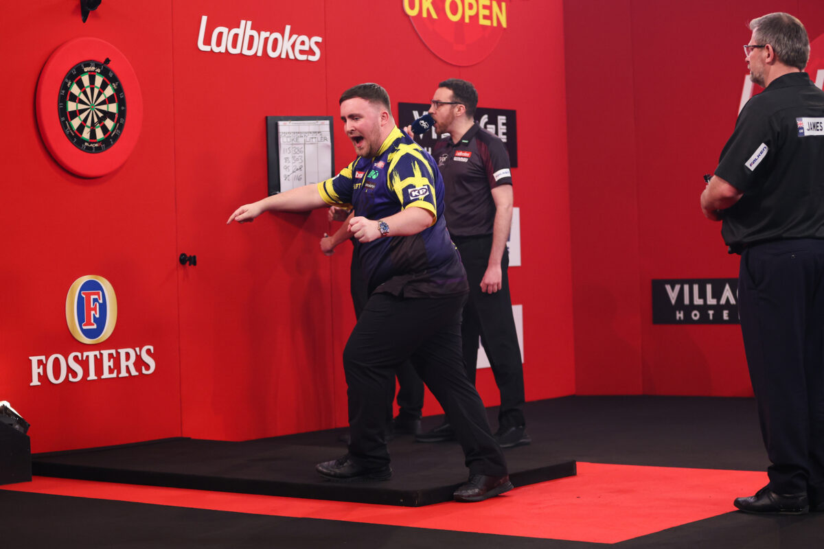 Luke Littler gewinnt die UK Open gegen James Wade