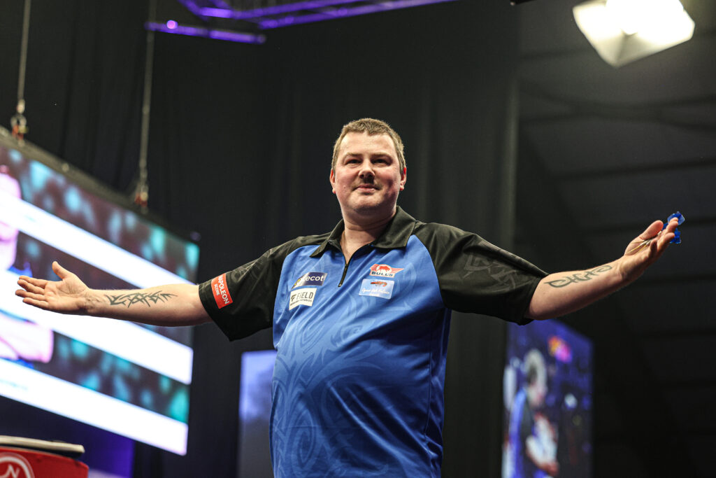 ET3 Evening Joe Cullen V Andy Baetens