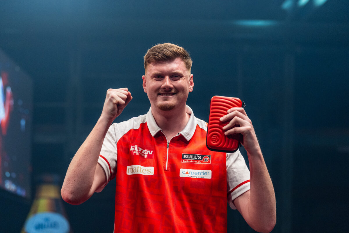 Den vierfachen M&uuml;nchen-Sieger Michael van Gerwen mit 6:1 bezwungen: Niko Springer