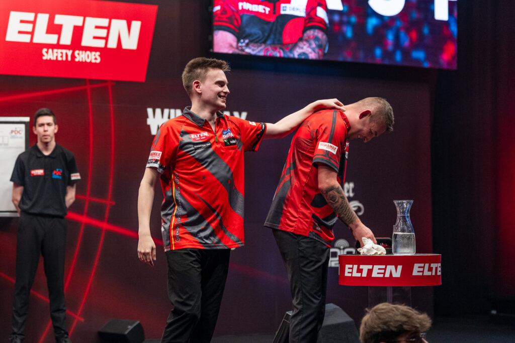 Ricardo Pietreczko und Nathan Aspinall lieferten sich ein emotionales Duell