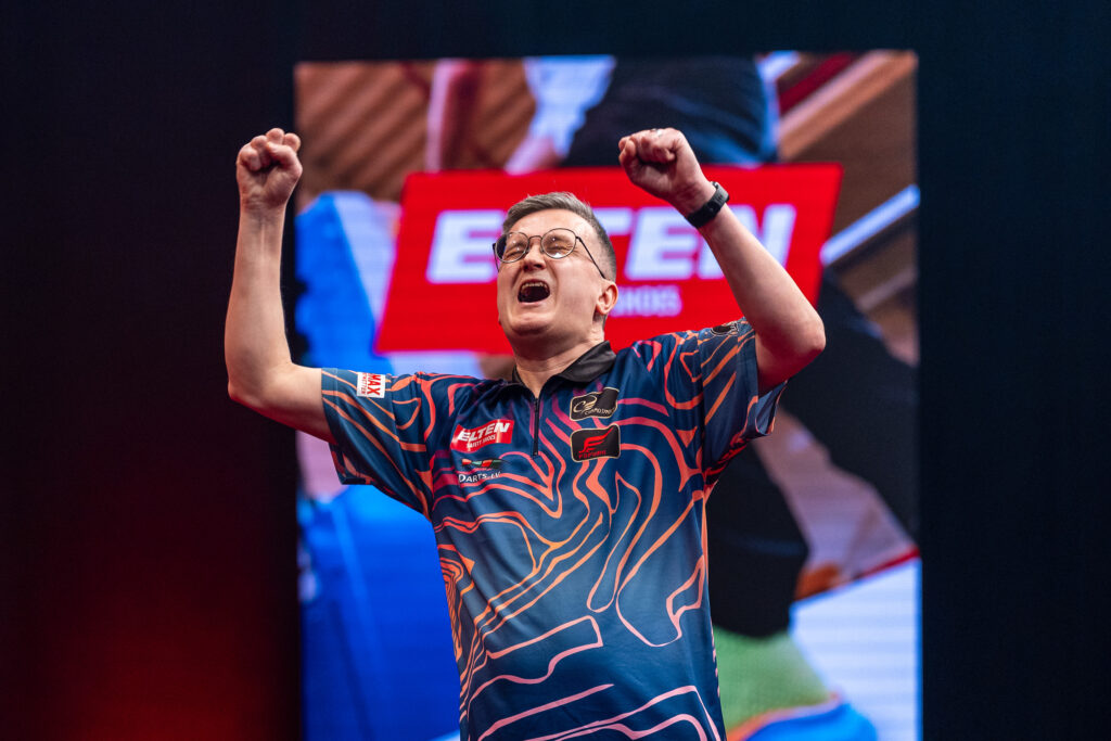 Valters Melderis &uuml;berrascht mit einem Sieg gegen Karel Sedlacek