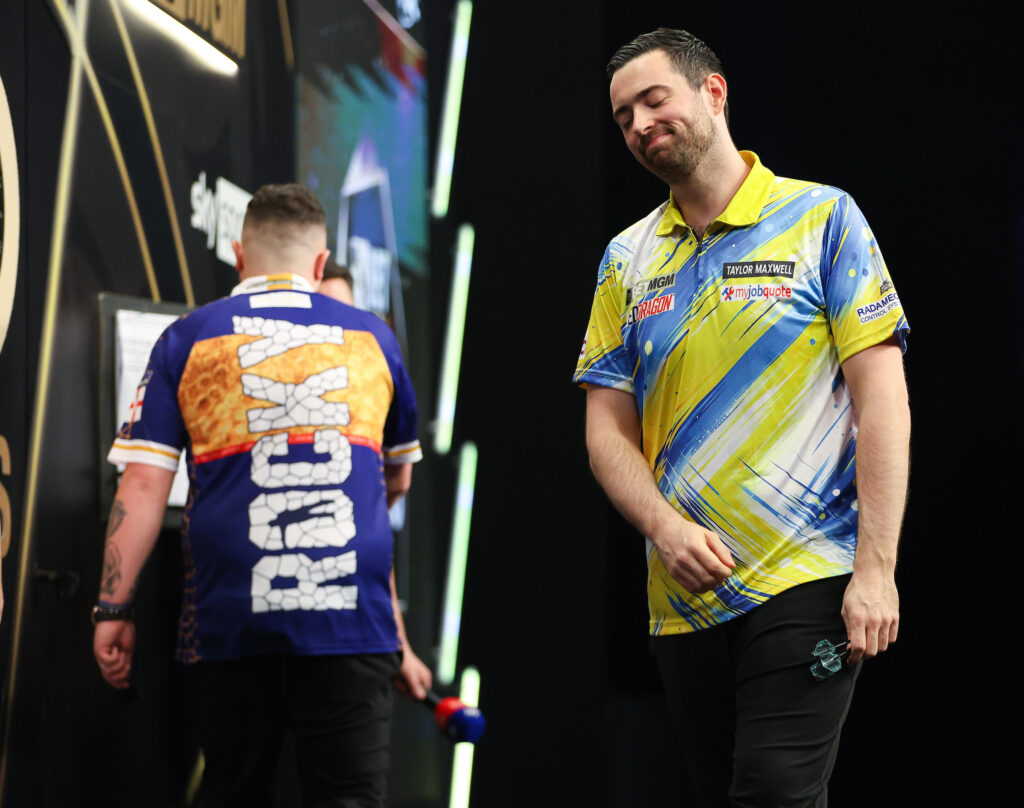 Wichtiger Erfolg f&uuml;r Luke Humphries bei seinem Heimspiel in Leeds