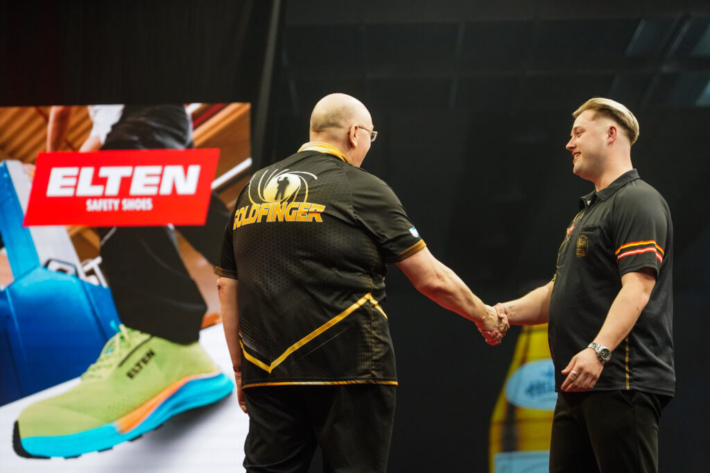 Nick Zwittnigg unterliegt gegen Andrew Gilding beim Deb&uuml;t