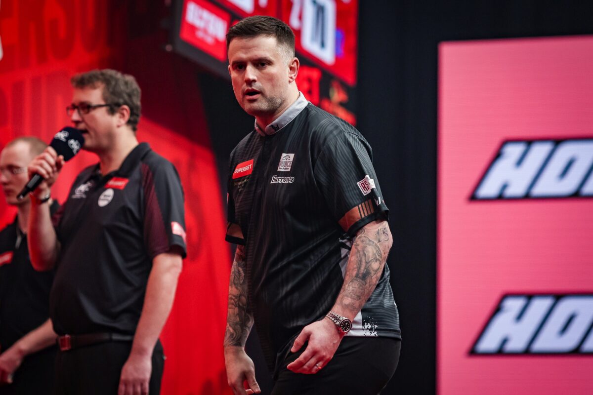Endlich ist es geschafft: Luke Woodhouse gewinnt in seinem vierten Players Championship Finale endlich den ersten Titel