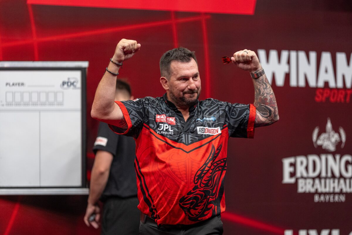 Jonny Clayton gewinnt nach dem New South Wales Darts Masters 2022 beim NZ Darts Masters 2026 seinen zweiten World-Series-Titel