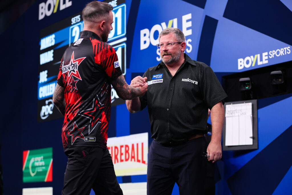 James Wade bezwingt Joe Cullen