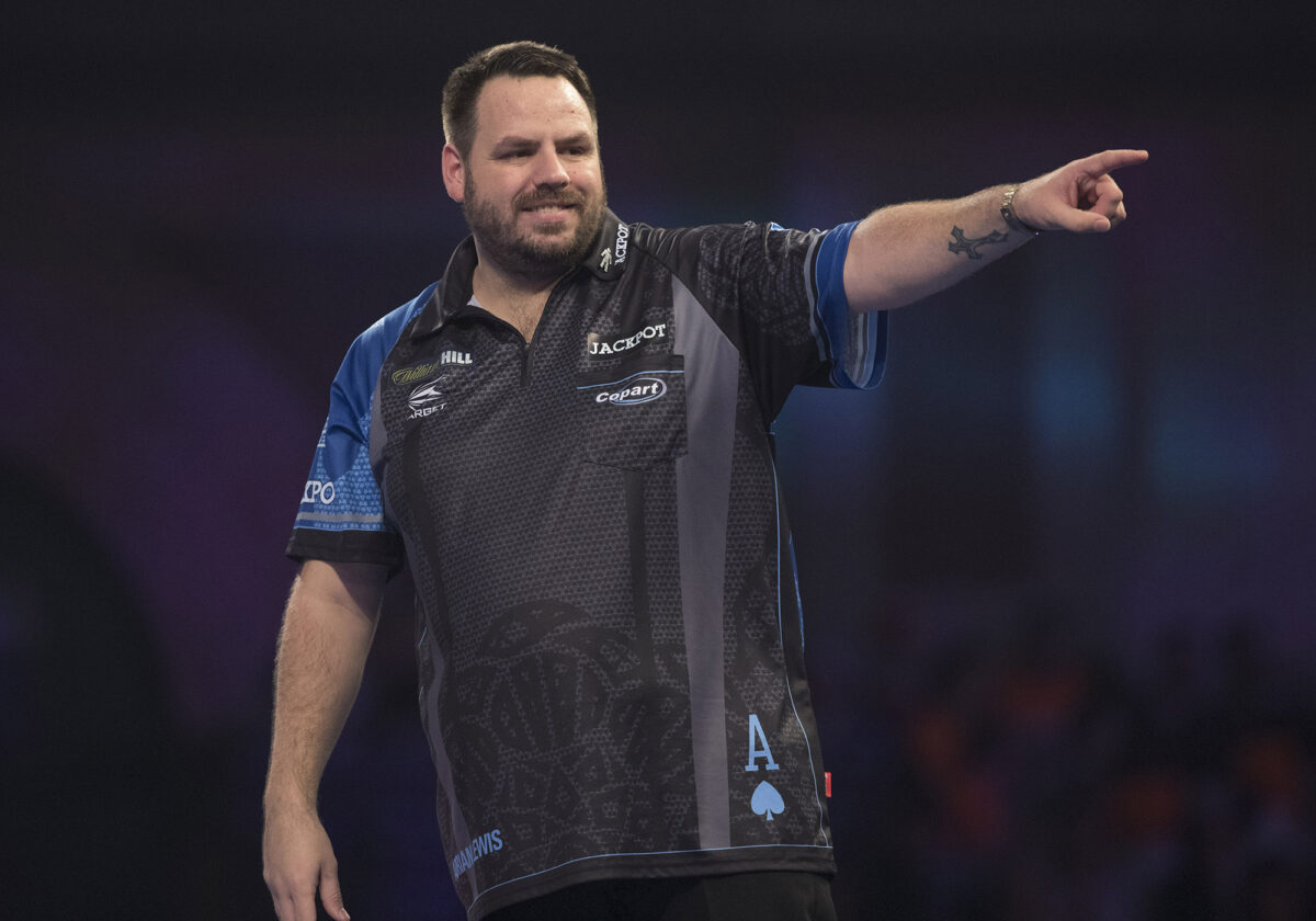 Adrian Lewis wird zusammen mit Phil Taylor bei der International Pairs-Week der Modus Super Series an den Start gehen