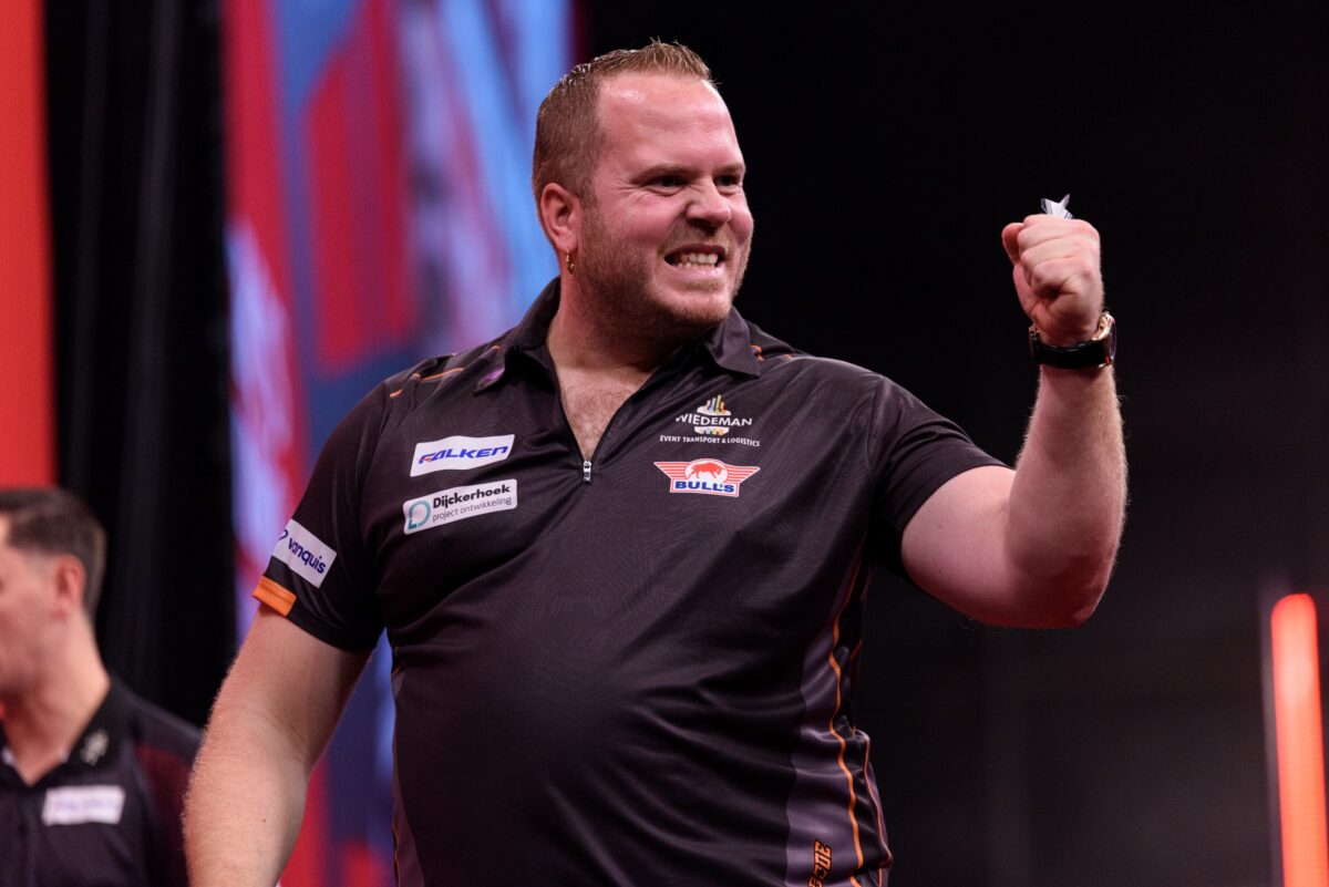 Dirk van Duijvenbode nahm Luke Humphries im Decider raus