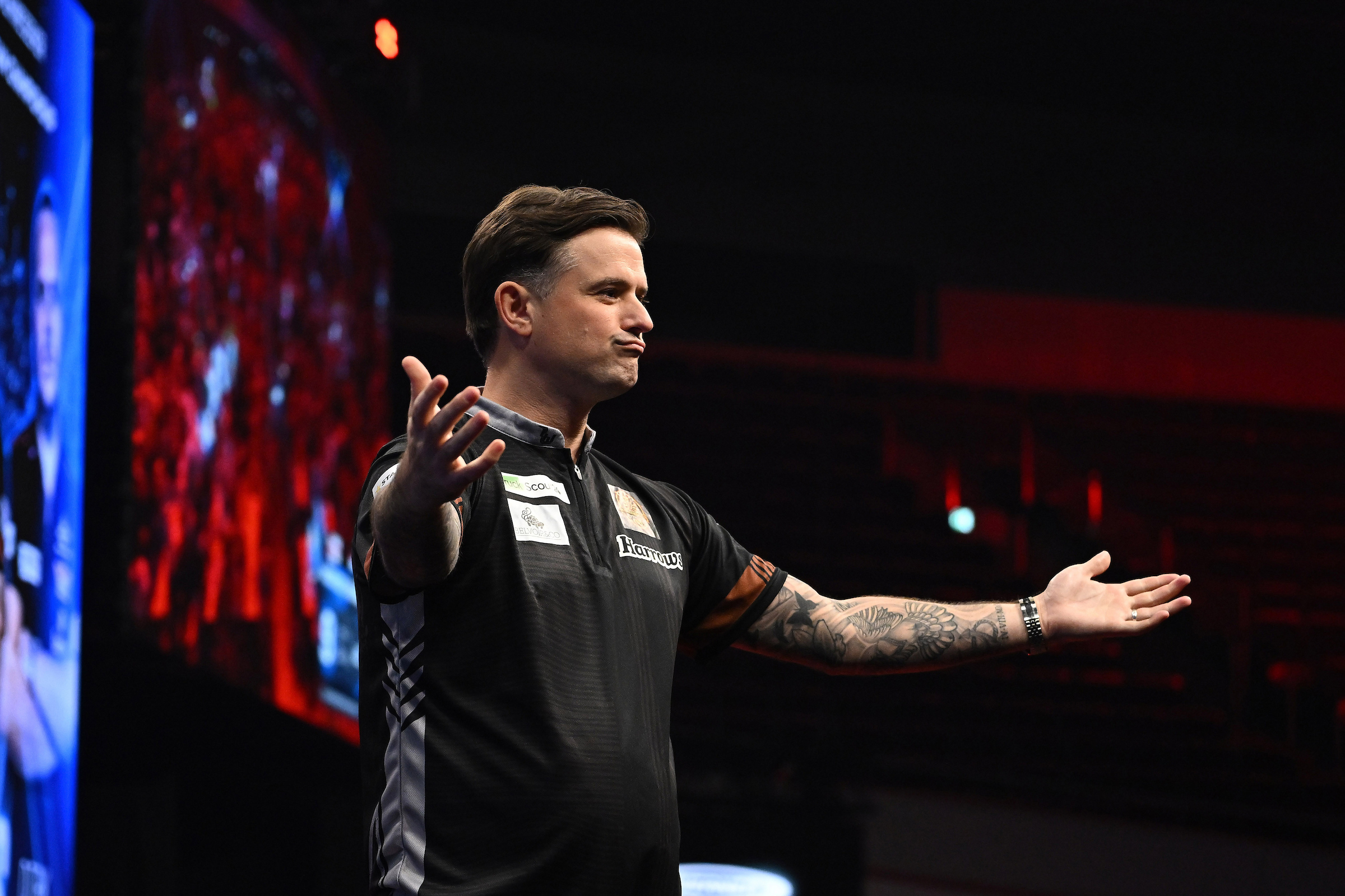 Woodhouse Hits Nine-Darter as Price and Van Veen Advance at European Championship