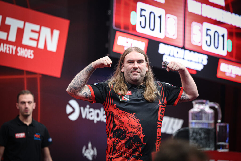 Ryan Searle behielt im Decider gegen Dirk van Duijvenbode die Nerven
